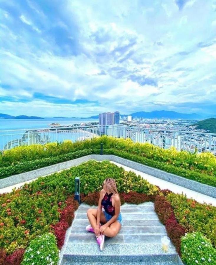 Beachfront Scenia Bay Apartment Нячанг Экстерьер фото