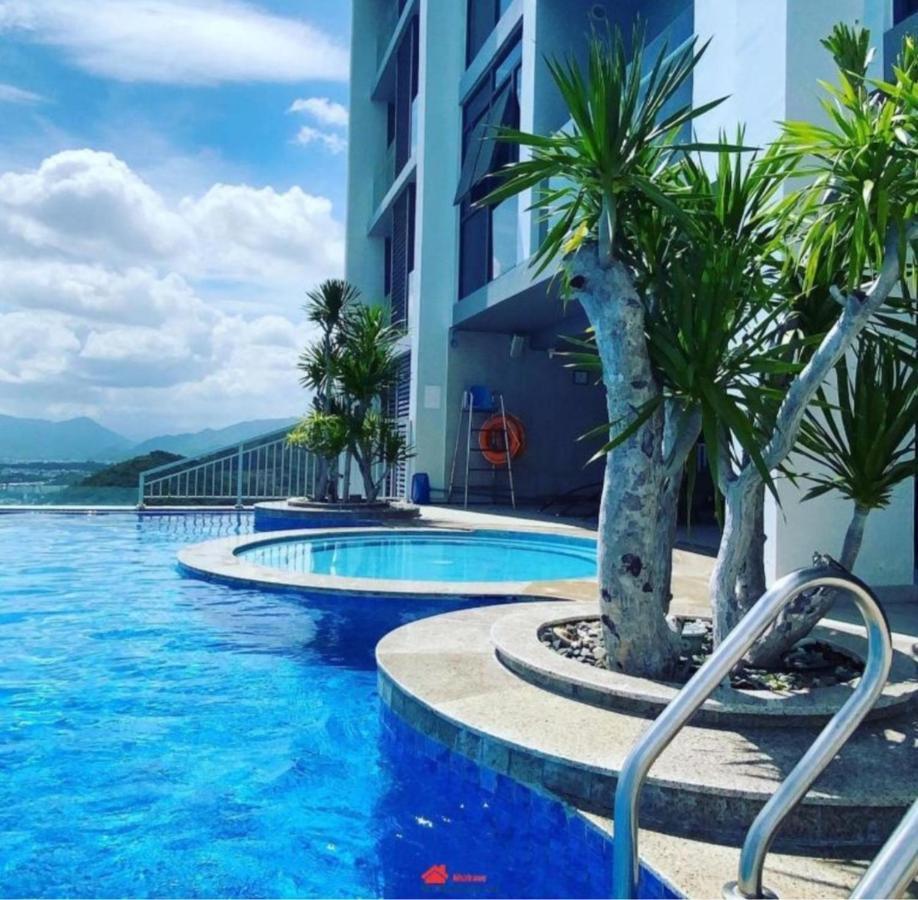 Beachfront Scenia Bay Apartment Нячанг Экстерьер фото