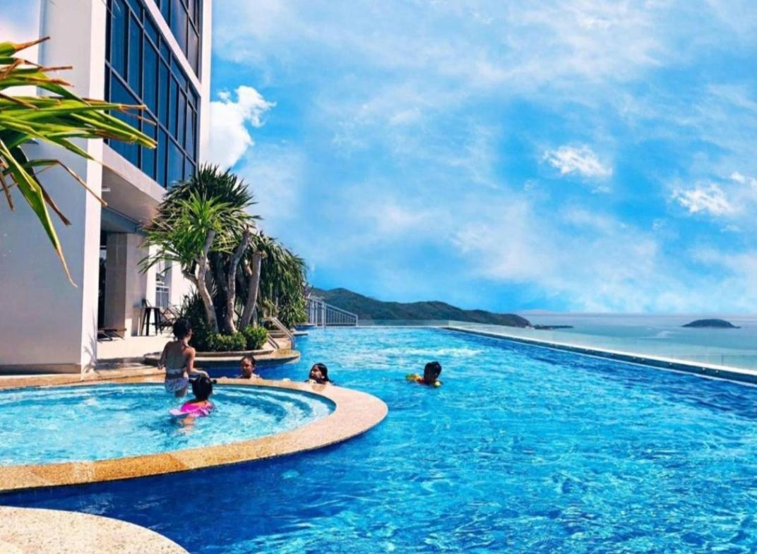 Beachfront Scenia Bay Apartment Нячанг Экстерьер фото
